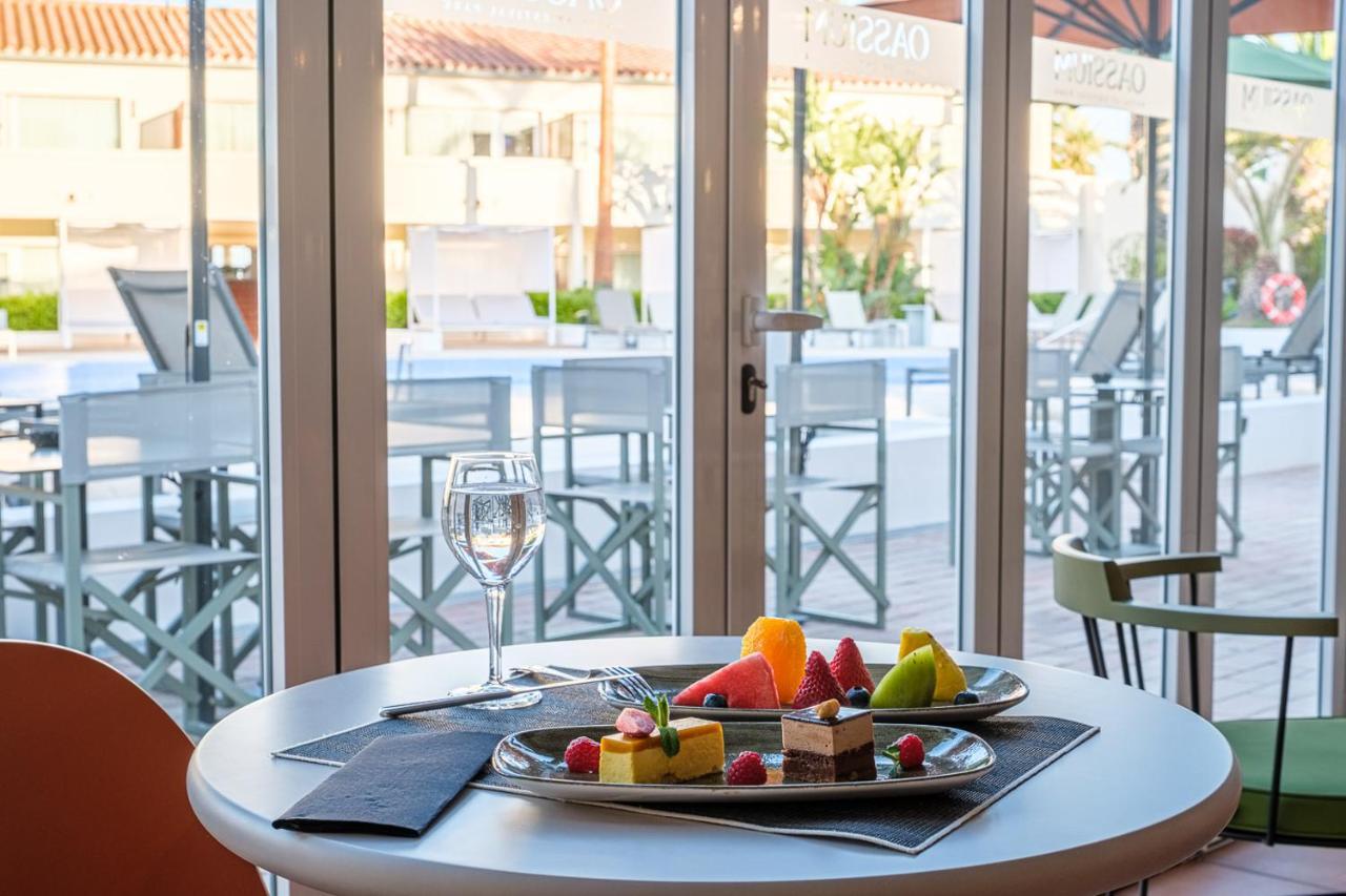 Oassium - Adults Only 4*