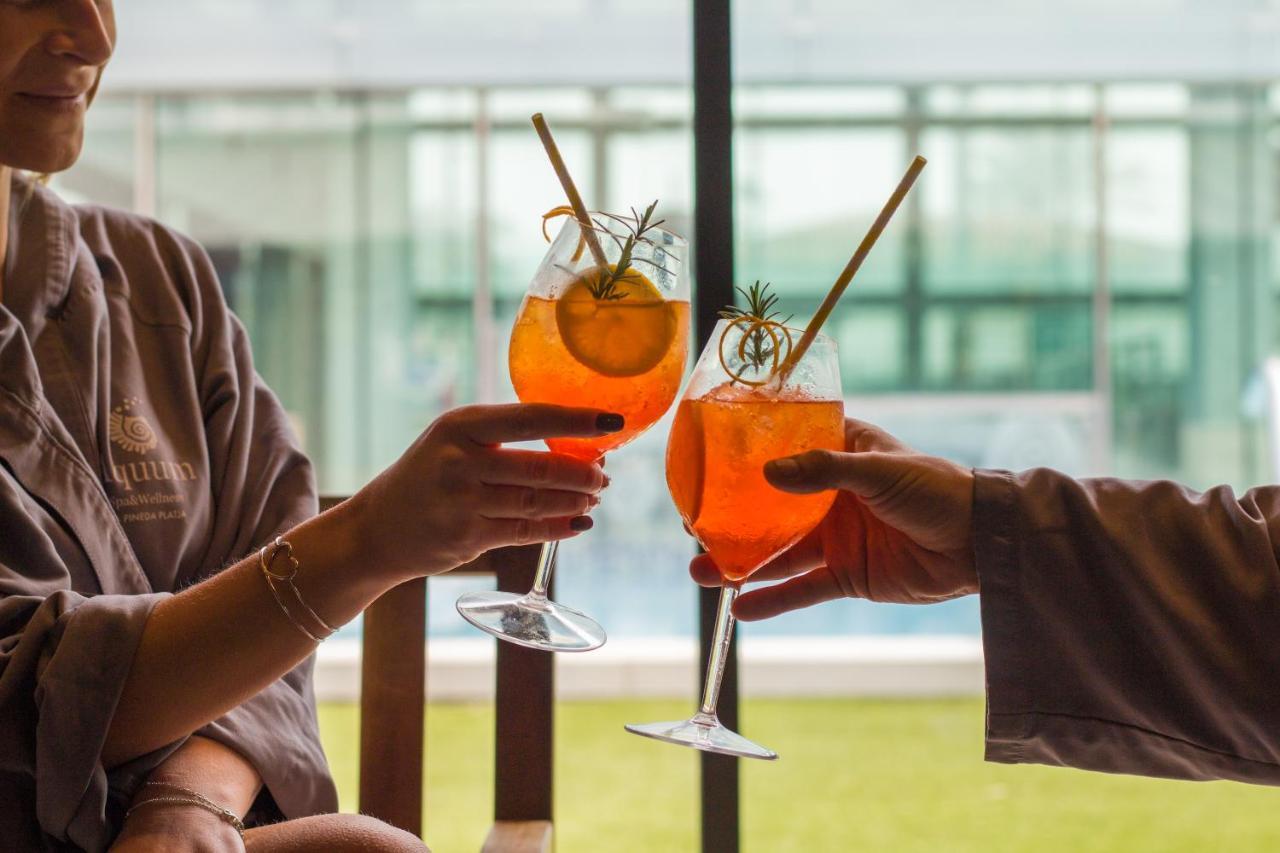 Oassium - Adults Only La Pineda